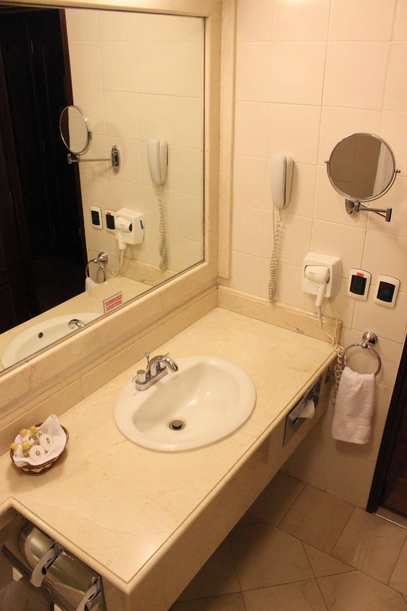 Double Room with Two Double Beds - Non-Smoking